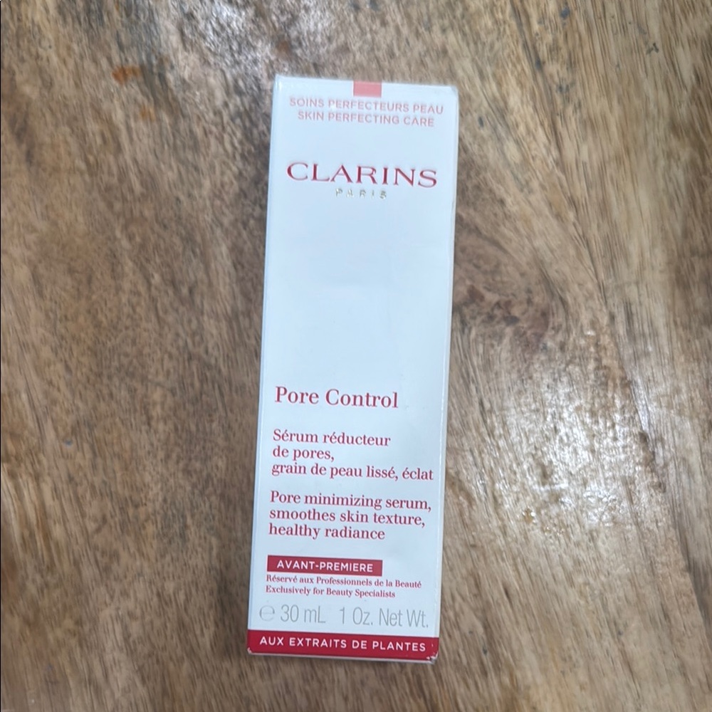 Clarins Pore Control serum- NEW IN BOX